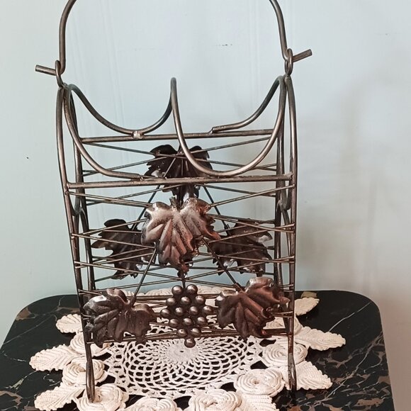 Silver Metal 2 Bottle Tabletop Wine Rack with Grapes & Leaves and Handle - Picture 2 of 8